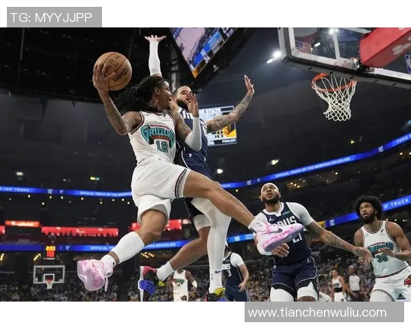 莫兰特回归引领灰熊队转机,克拉克关键角色激活灰熊进攻体系,西部季后赛机会再现